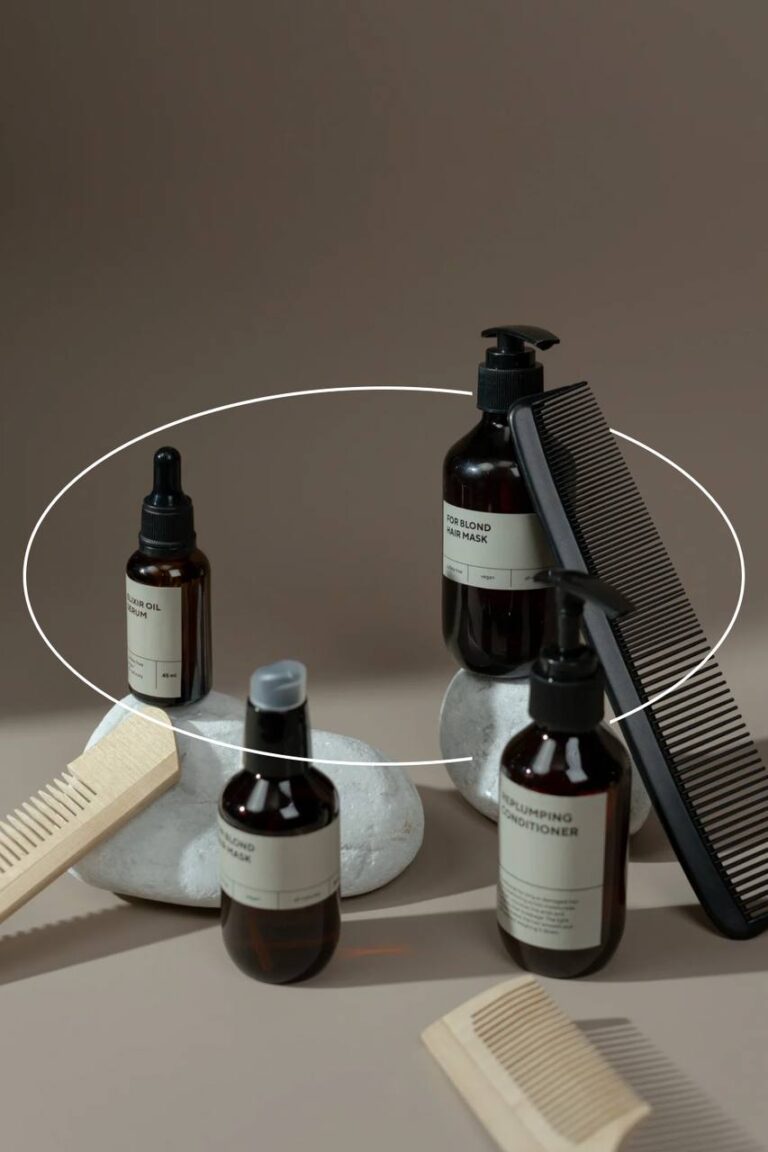 صورة لصابون طبيعي من صابون الورد، مصنوع من مكونات طبيعية نقية مثل السدر، الورد، الحناء، اللبان الذكر، والقهوة